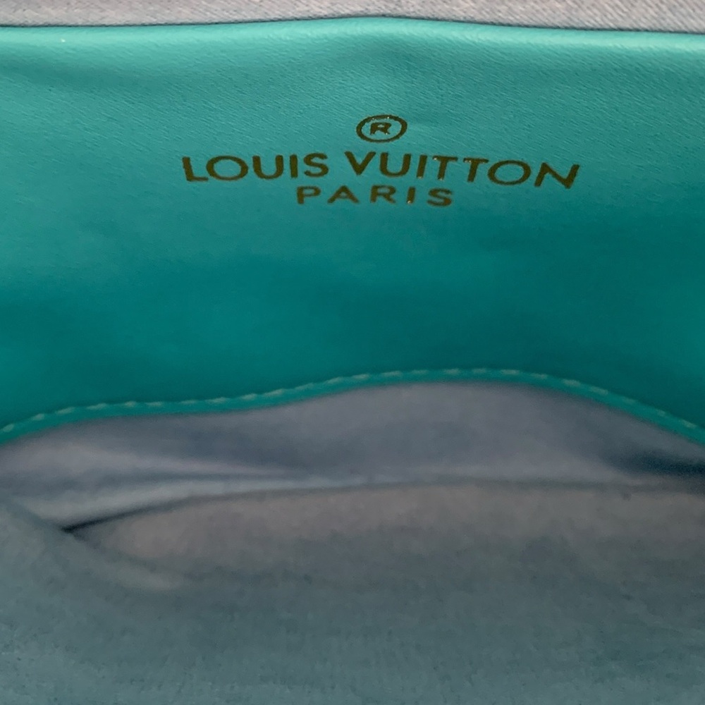 🆕Louis Vuitton Style Embossed Monogram Vuittamins Pochette Coussin Menthe Jaune🆕 - Picture 12 of 16